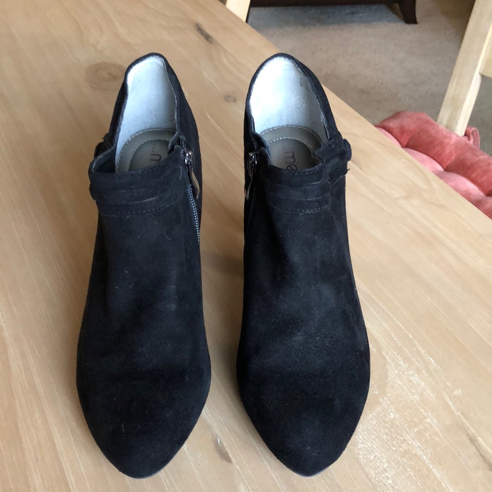 Me Too Booties - Picture 2 of 4